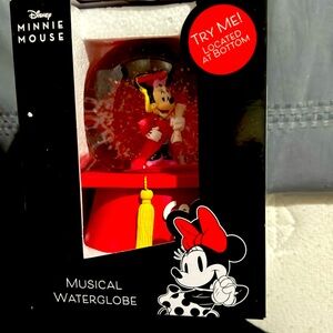 Brand new Disney, Mickey and Minnie, musical water globes